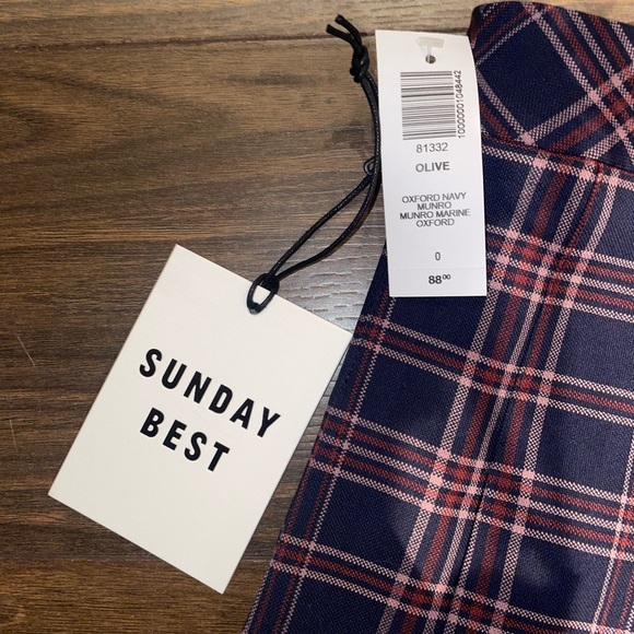 Aritzia Sunday Best Olive Skirt - Picture 2 of 4